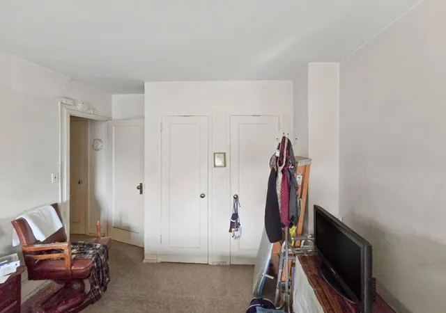 2nd image of 210 Clinton Ave, Brooklyn, NY 11205