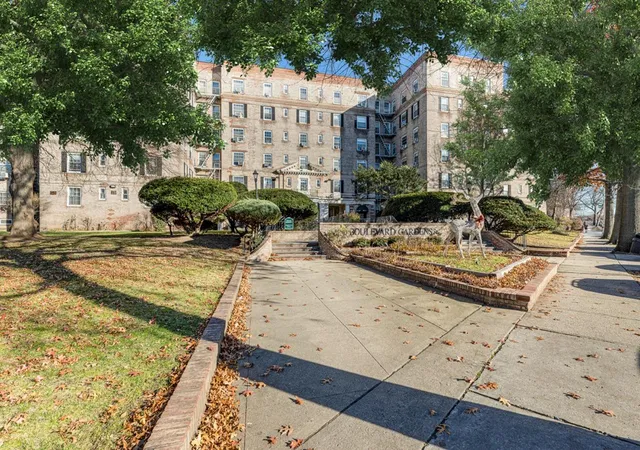 17th image of 51 34 30th Ave #E-6J, Woodside, NY 11377 | MLS# RLS20063178