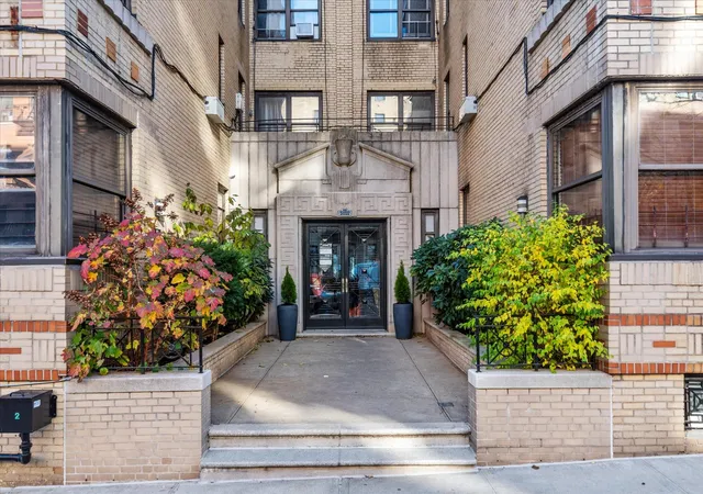 Homes for sale in New York City, NY | 251 Seaman Avenue, New York City, NY 10034 | Houzeo