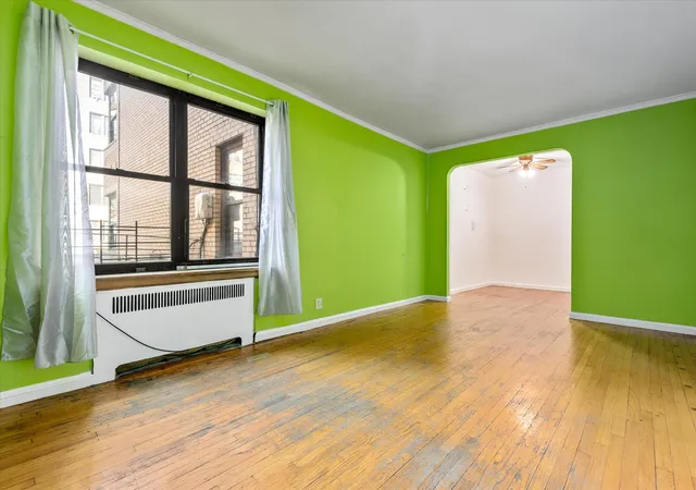 Homes for sale in New York, NY | 251 Seaman Ave, New York, NY 10034