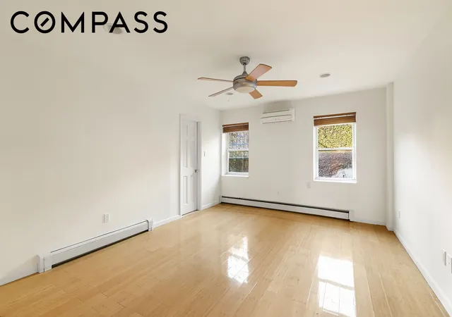 Listing Photo 4 - Condo for sale in building located at 19 Carroll St, Brooklyn, NY 11231
