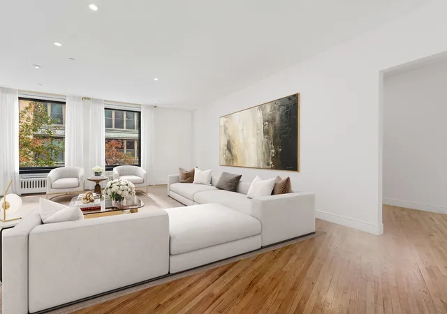 Photo 4 of House for sale at 652 Hudson St #2EW, New York, NY 10014 | MLS# RLS20063310 | Listing updated on 2026-01-11