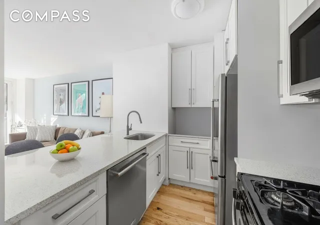 2nd image of 212 E 47Th St #10H, New York, NY 10017 | MLS# RLS20063816