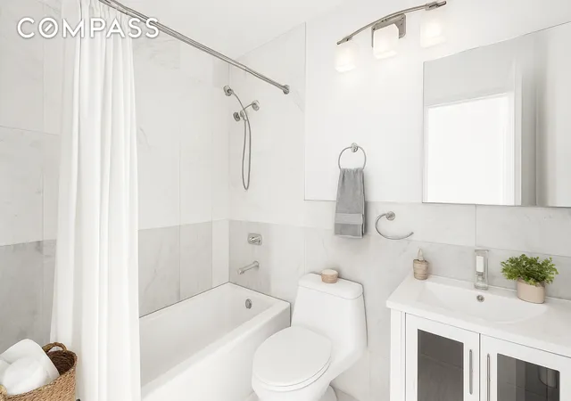 4th image of 212 E 47Th St #10H, New York, NY 10017 | MLS# RLS20063816