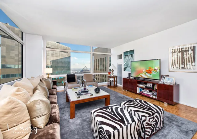Photo 1 of House for sale at 721 5th Avenue #57C, New York, NY 10022 | MLS# RLS20063884 | Listing updated on 2026-02-06