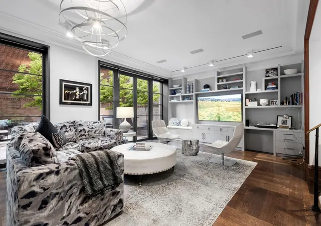 Photo 2 of Townhouse for sale at 155 E 79th Street, New York, NY 10075 | MLS# RLS20063934 | Listing updated on 2025-12-17