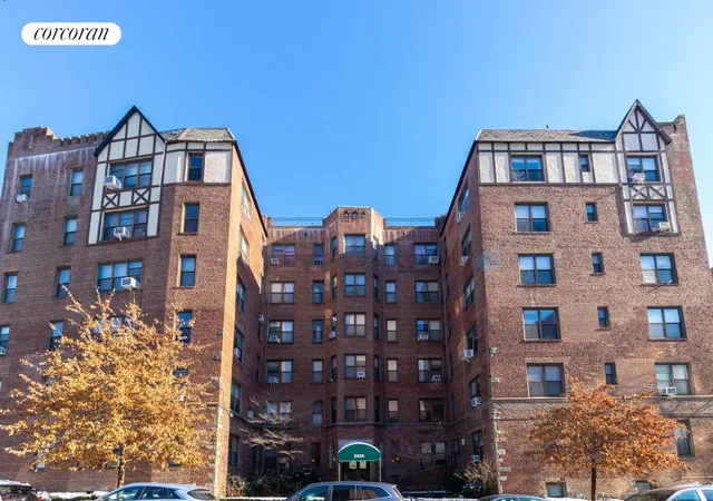 2nd image of 3656 Johnson Ave, Bronx, NY 10463