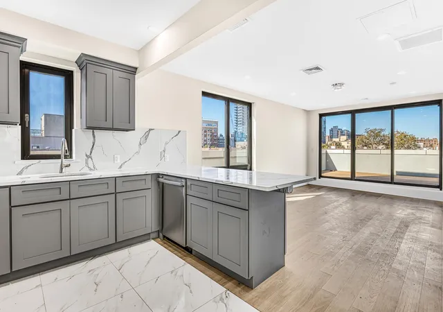 Photo 3 of House for sale at 207 Bay 35th St, Brooklyn, NY 11214 | MLS# RLS20064062 | Listing updated on 2026-04-14