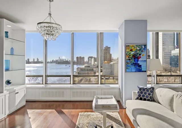 5th image of 870 United Nations Plaza #10G, New York, NY 10017 | MLS# RLS20064142