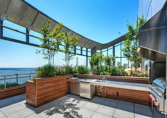 1st image of 50 West St #52-B, New York, NY 10006 | MLS# RLS20064564