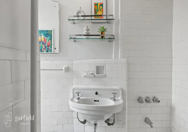 5th image of 300 8Th Ave #4-D, New York City, NY 11215 | MLS# RLS20064858