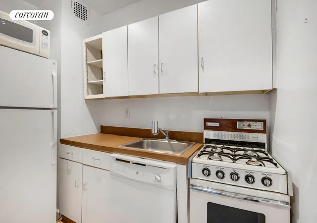 Photo 3 of House for sale at 201 E 25th Street #15J, New York, NY 10010 | MLS# RLS20064920 | Listing updated on 2026-01-12