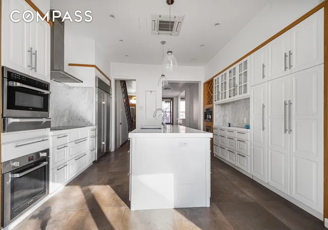 Photo 2 of Townhouse for sale at 458 W 153rd St, New York, NY 10031 | MLS# RLS20064947 | Listing updated on 2026-03-25