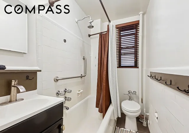 Homes for sale in New York City, NY | 321 E 54Th St #6A, New York City, NY 10022 | MLS# RLS20061069