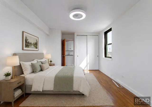 4th image of 50-21 39Th Pl, New York, NY 11104