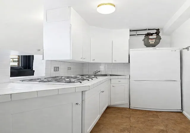 Photo 3 of Sale Pending at 227 E 57th Street #9H, New York, NY 10022 | MLS# RLS20065196 | Listing updated on 2026-06-23