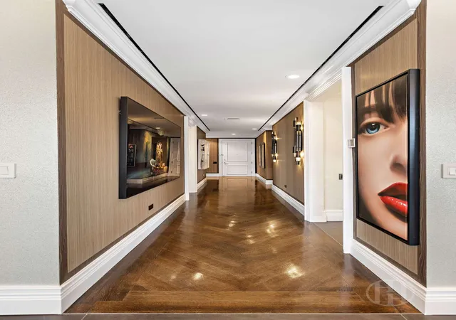 2nd image of 310 E 53Rd St, New York City, NY 10022