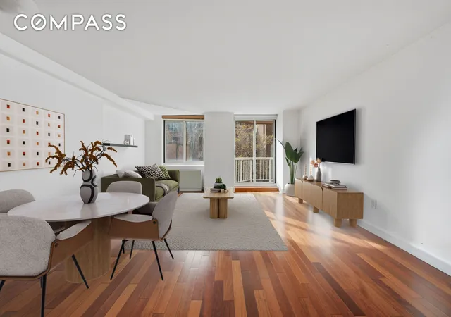 Listing Photo 1 - Condo for sale in building located at 206 E 95Th St, New York, NY 10128 - Unit #6B