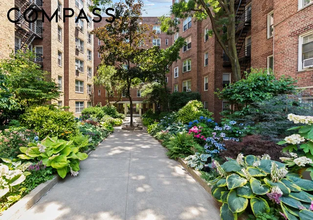 9th image of 800 Grand Concourse #2BS, Bronx, NY 10451 | MLS# RLS20054915