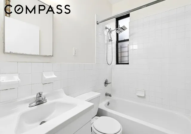 2nd image of 11Th St Nicholas Ave, New York City, NY 10026