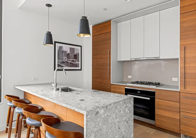4th image of 21-21 31St St, New York, NY 11105