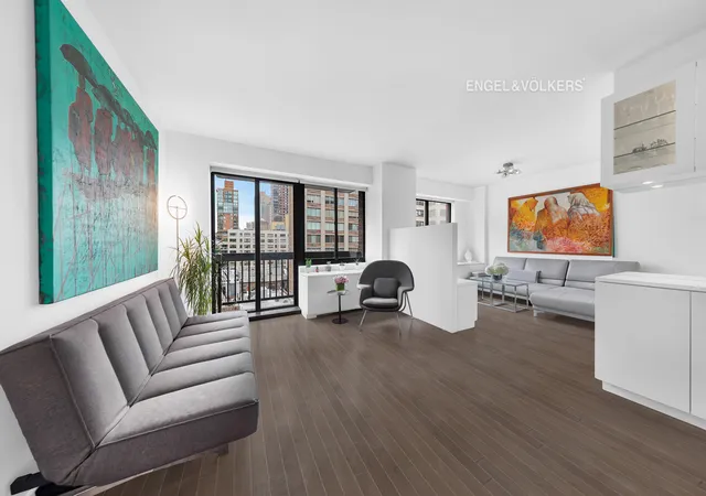 Listing Photo 2 - Condo for sale in building located at 350 E 72Nd St, New York City, NY 10021 - Unit #9B