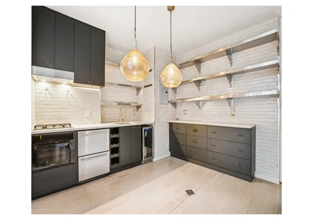 Photo 3 of Condo for sale at 101 Thompson St #19, New York, NY 10012 | MLS# RLS20065762 | Listing updated on 2026-05-17
