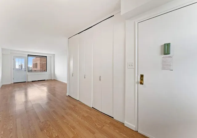 5th image of 4705 Henry Hudson Pkwy W #15G, Bronx, NY 10471 | MLS# RLS20066020