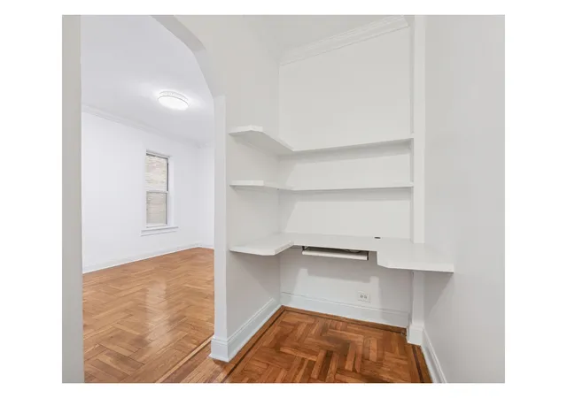 2nd image of 811 Walton Ave #B18, Bronx, NY 10451 | MLS# RLS20066061