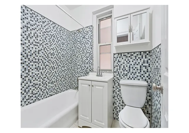 4th image of 811 Walton Ave #B18, Bronx, NY 10451 | MLS# RLS20066061