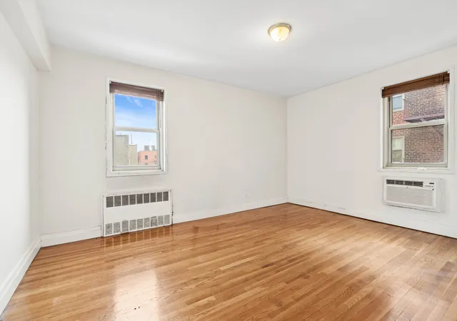 2nd image of 1010 Sherman Ave, New York City, NY 10456