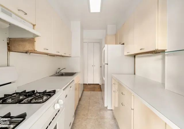Photo 4 of House for sale at 222 E 80th Street #4E, New York, NY 10075 | MLS# RLS20066133 | Listing updated on 2026-01-09
