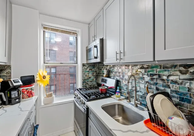 5th image of 67-30 Clyde St #5T, Forest Hills, NY 11375 | MLS# RLS20066252