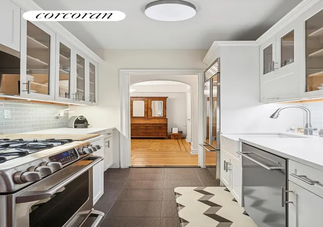 Homes for sale in New York City, NY | 325 E 79th St #2D, New York City, NY 10075 | MLS# RLS20058901