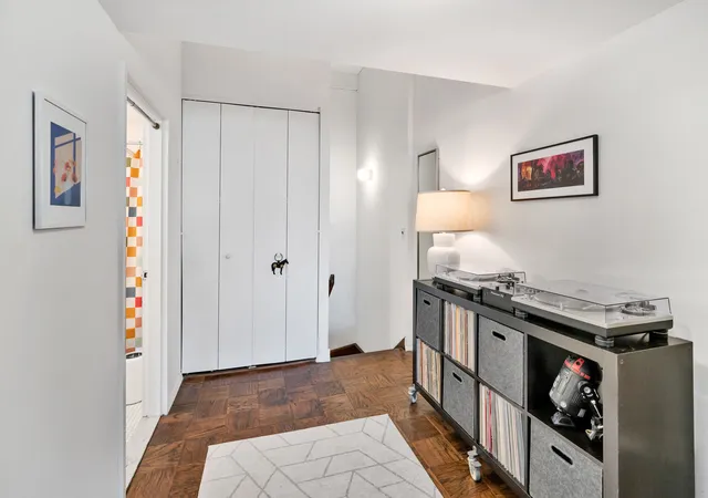 2nd image of 96 Schermerhorn St, Brooklyn, NY 11201