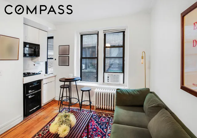 2nd image of 300 8th Ave #5G, New York City, NY 11215 | MLS# RLS20060779