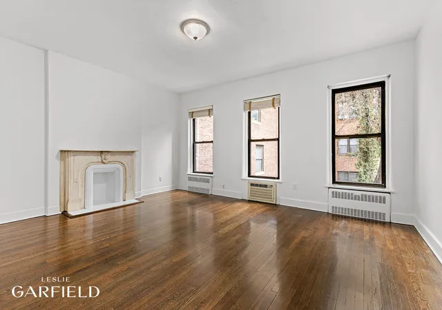 Photo 2 of Mansion for sale at 121 E 61st Street, New York, NY 10065 | MLS# RLS20066517 | Listing updated on 2026-01-12