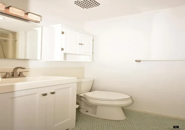 Photo 4 of House for sale at 207 E 21st Street #6-C, New York City, NY 10010 | MLS# RLS20066695 | Listing updated on 2026-01-21