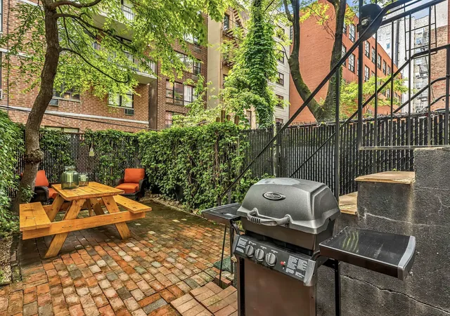 Photo 3 of House for sale at 424 E 77th Street #1D, New York, NY 10075 | MLS# RLS20066705 | Listing updated on 2026-03-18