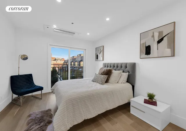 4th image of 751 Dean St, New York City, NY 11238