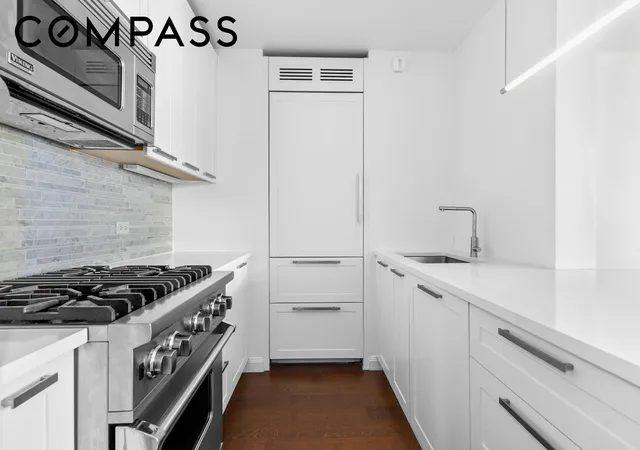 Photo 3 of Condo for sale at 200 E 94th Street #2911, New York, NY 10128 | MLS# RLS20064558 | Listing updated on 2026-07-03