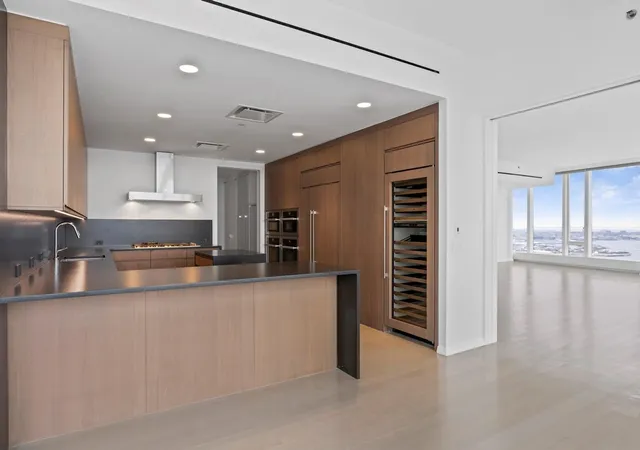 Photo 4 of House for sale at 50 West St #PH58B, New York, NY 10006 | MLS# RLS20066956 | Listing updated on 2026-07-20