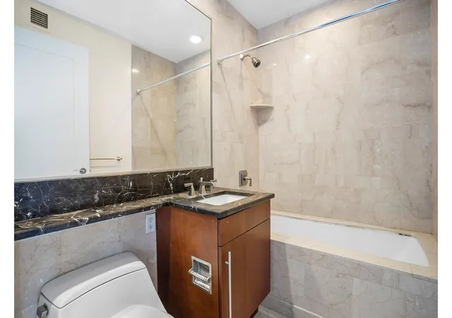 Photo 4 of House for sale at 240 Riverside Blvd #3C, New York, NY 10069 | MLS# RLS20067097 | Listing updated on 2026-07-20