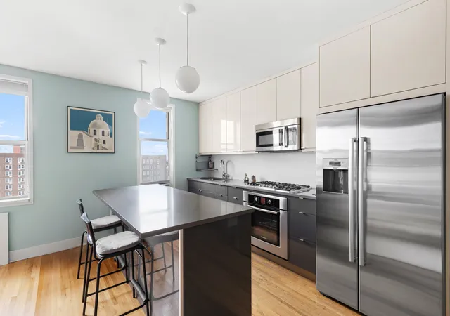 3rd image of 243 Mcdonald Ave, New York, NY 11218