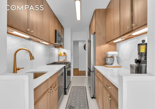 Homes for sale in New York City, NY | 150 W End Ave #21M, New York City, NY 10023 | MLS# RLS20065425