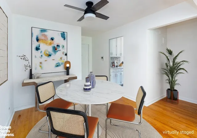 3rd image of 221 E 78Th St, New York City, NY 10075