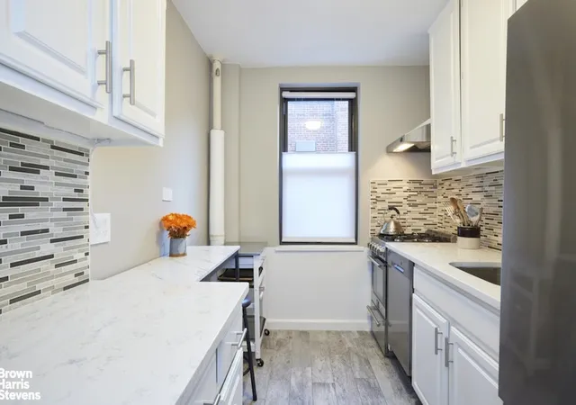 5th image of 221 E 78Th St, New York City, NY 10075