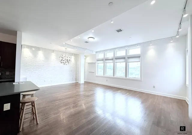 Homes for sale in New York City, NY | 90 Bay Street Lndg #8-D, New York City, NY 10301 | MLS# RLS20067329