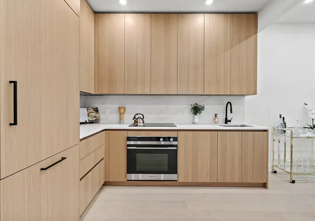 Photo 3 of Sale Pending at 204 Withers St #2, New York City, NY 11211 | MLS# RLS20067341 | Listing updated on 2026-07-30