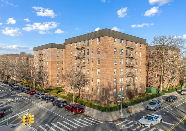 2nd image of 2285 Bragg St, New York City, NY 11229